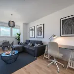 Xpce Urban 4 Skyline - Free Parking Apartman